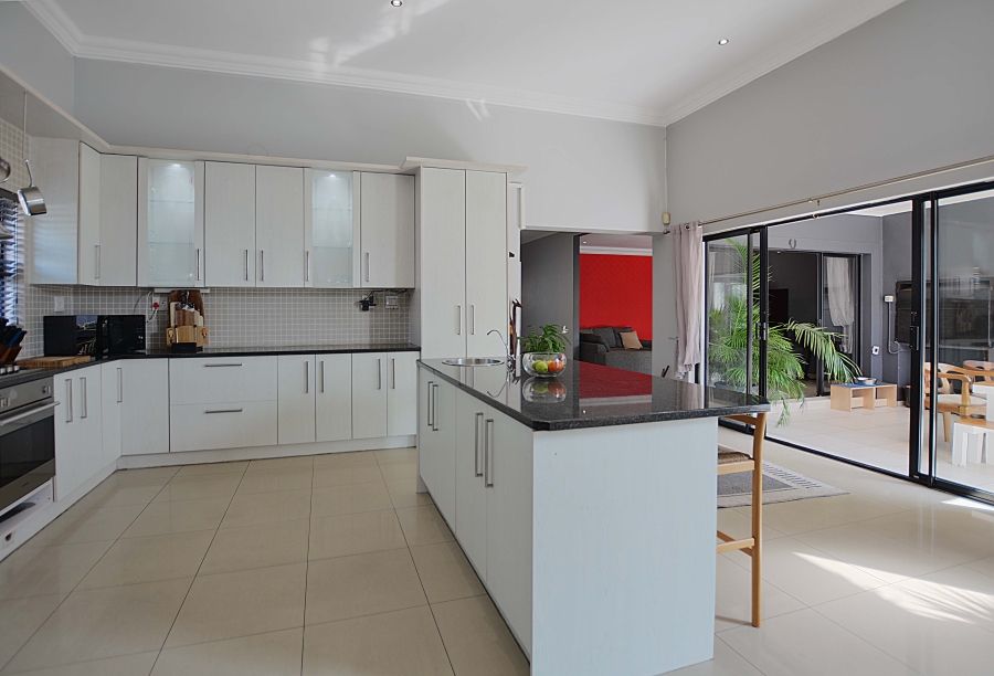 4 Bedroom Property for Sale in Parklands Western Cape